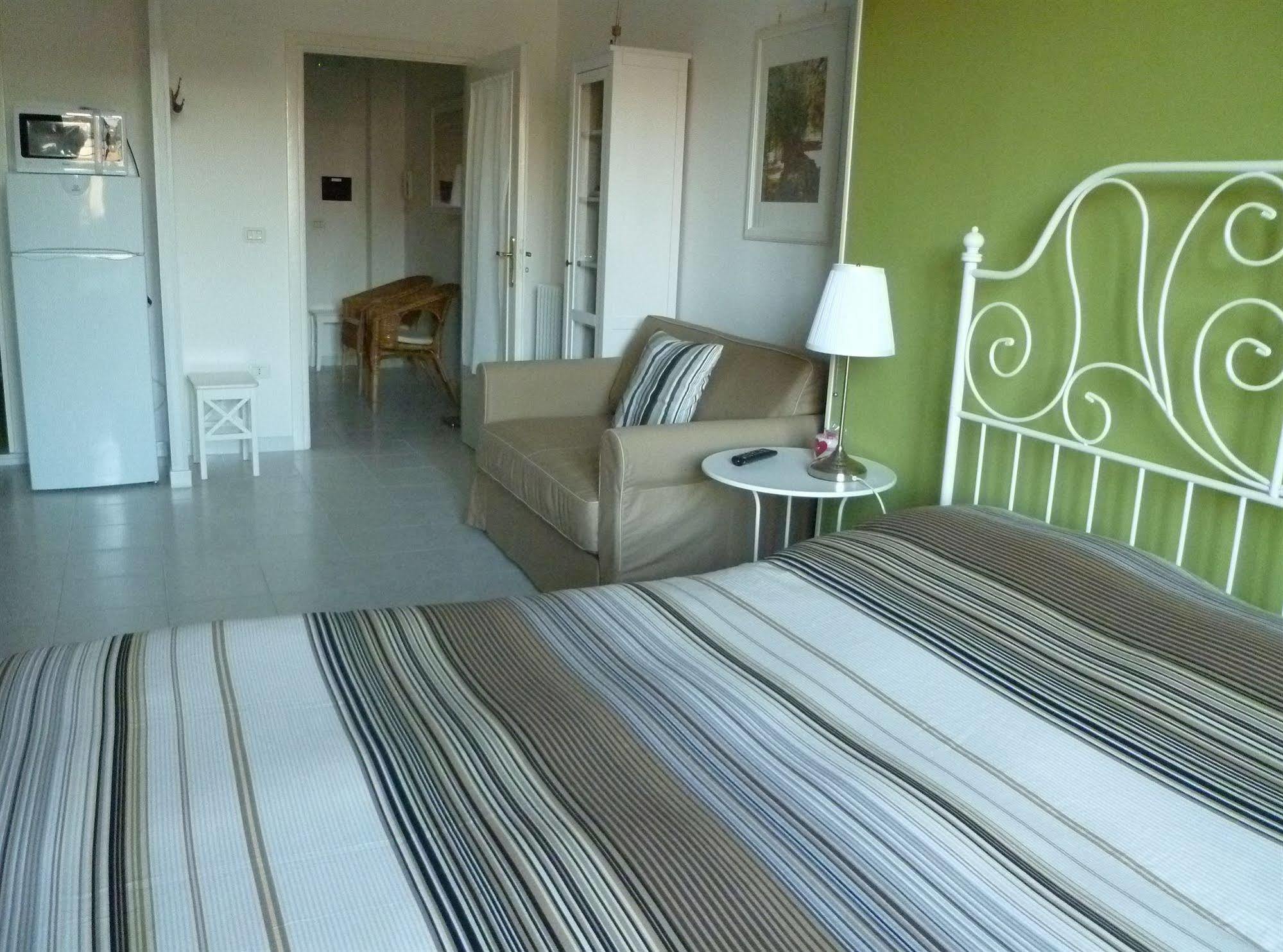 B&B Le Comari Salentine Lecce Esterno foto