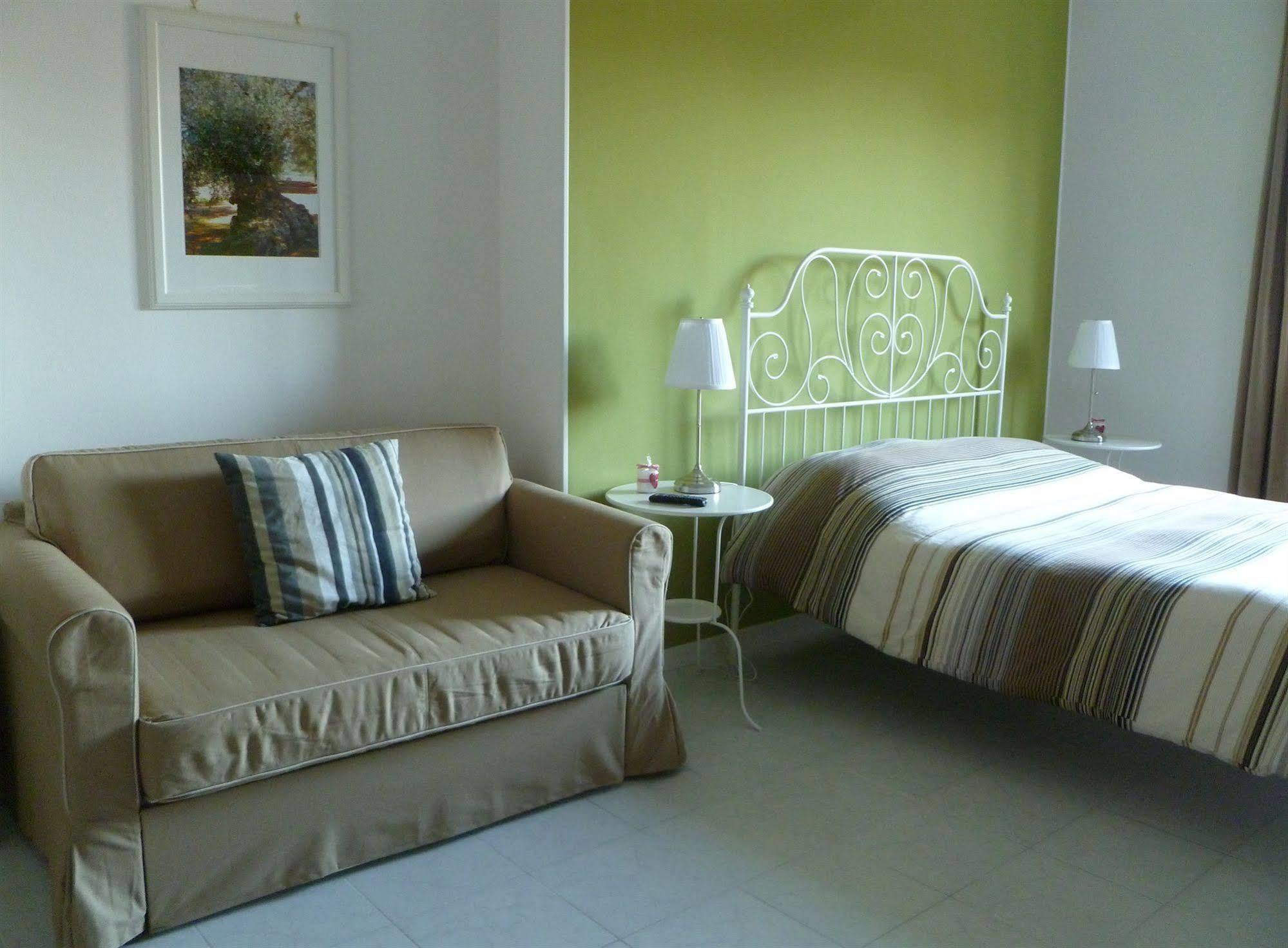 B&B Le Comari Salentine Lecce Esterno foto
